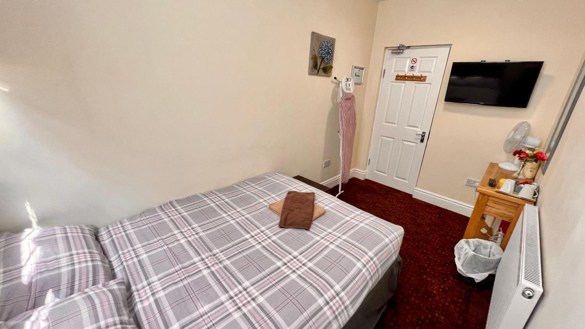 The Cabbage Hall Hotel Liverpool Esterno foto